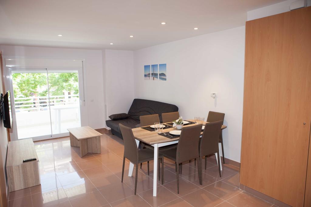 סאלו Costa Dorada Apartments מראה חיצוני תמונה