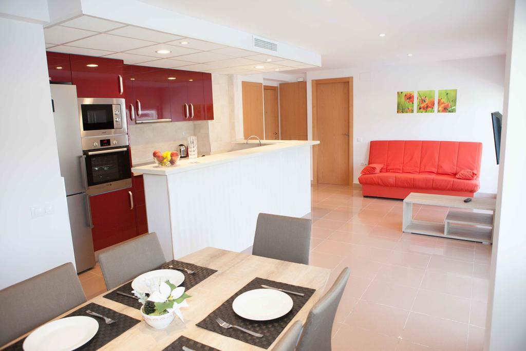 סאלו Costa Dorada Apartments מראה חיצוני תמונה