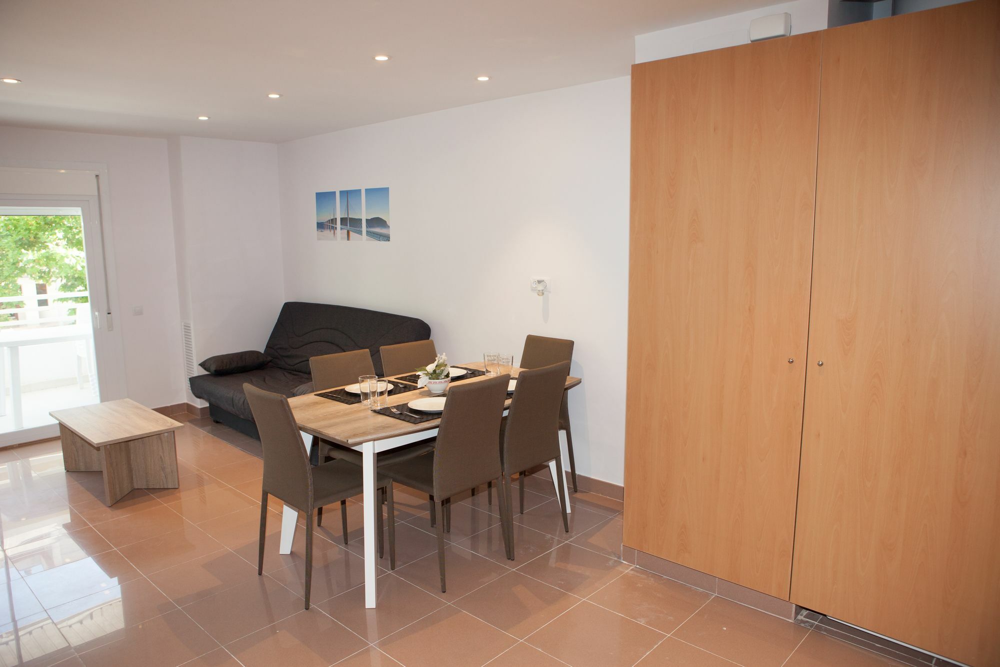 סאלו Costa Dorada Apartments מראה חיצוני תמונה