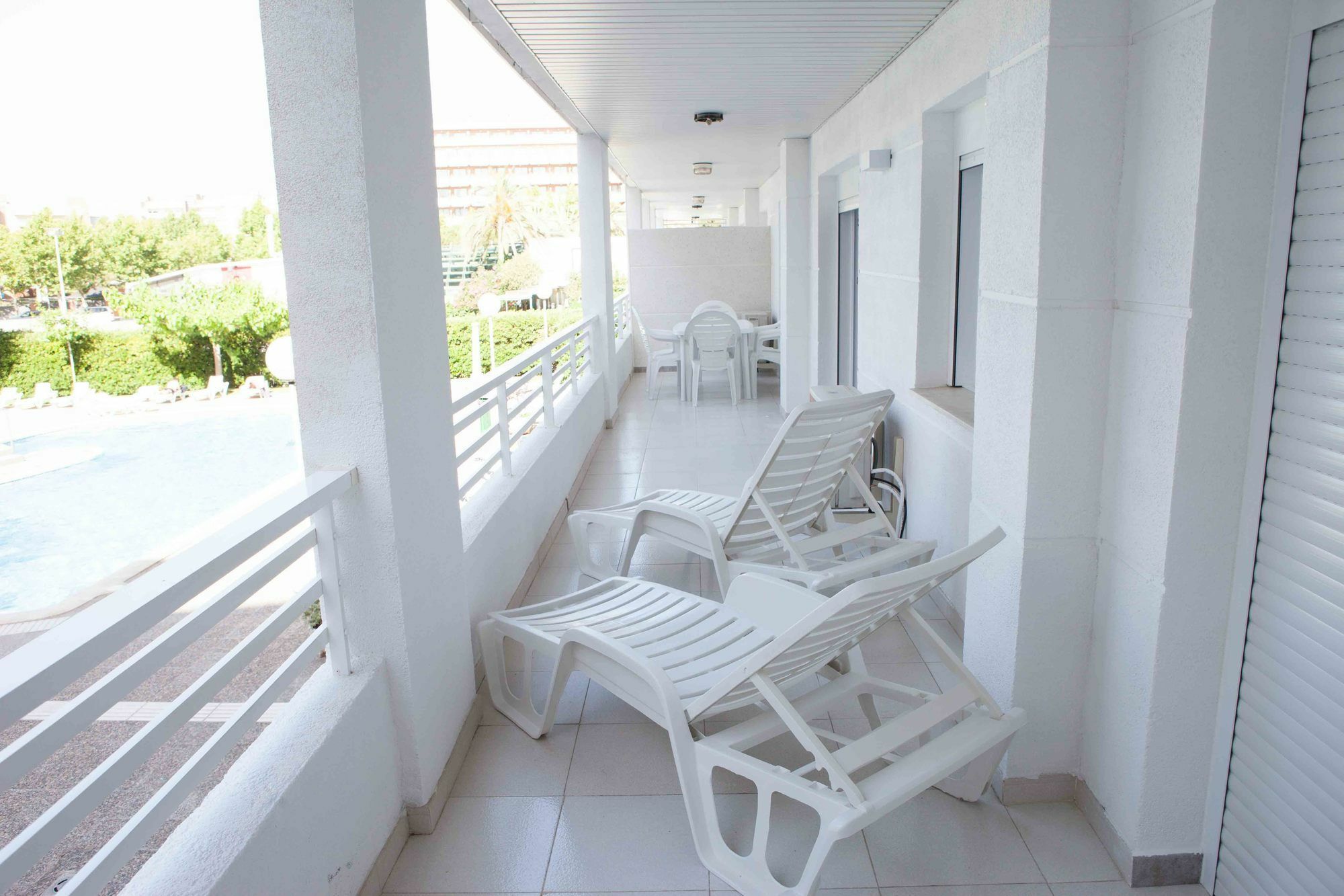 סאלו Costa Dorada Apartments מראה חיצוני תמונה