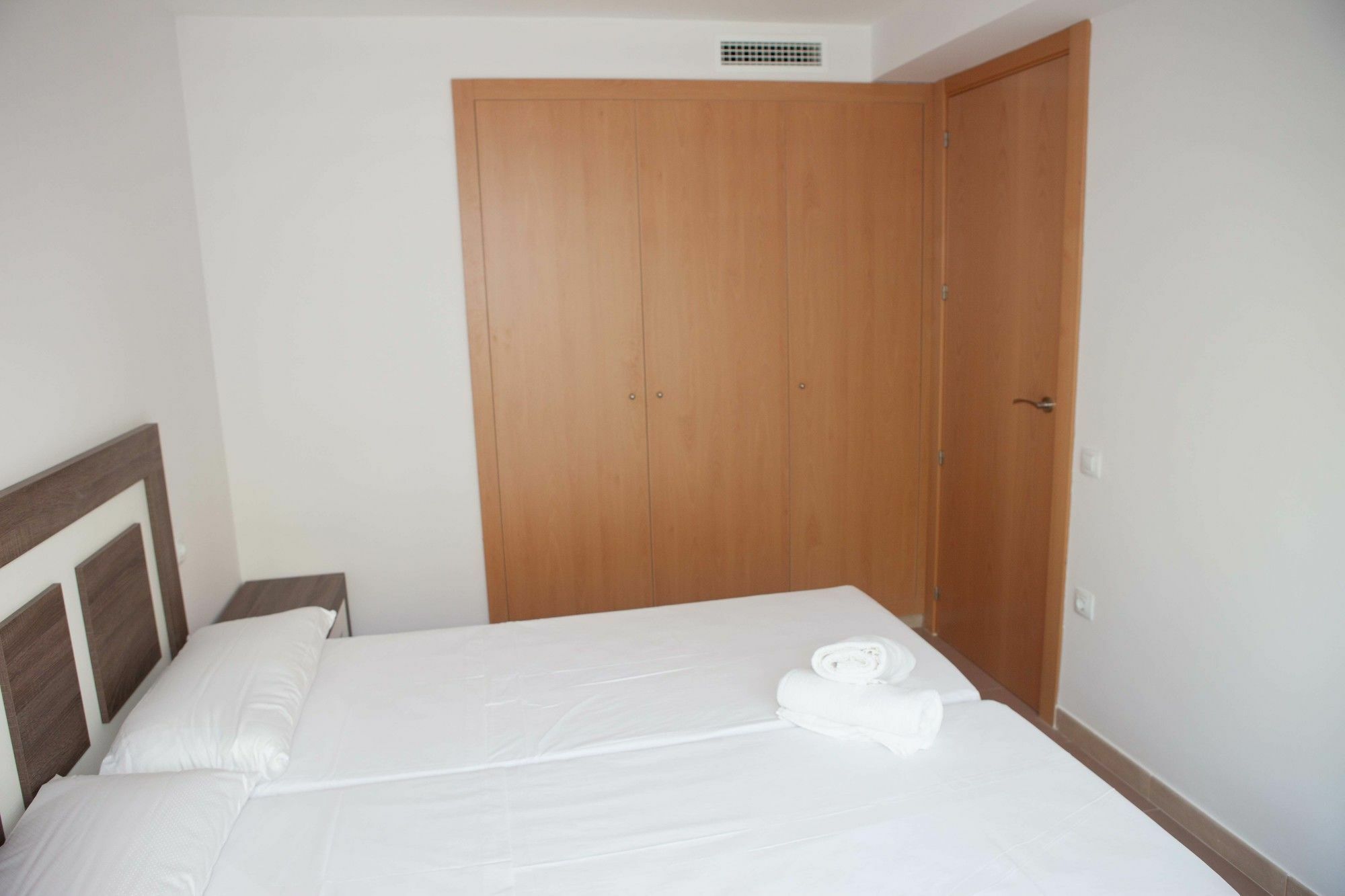 סאלו Costa Dorada Apartments מראה חיצוני תמונה
