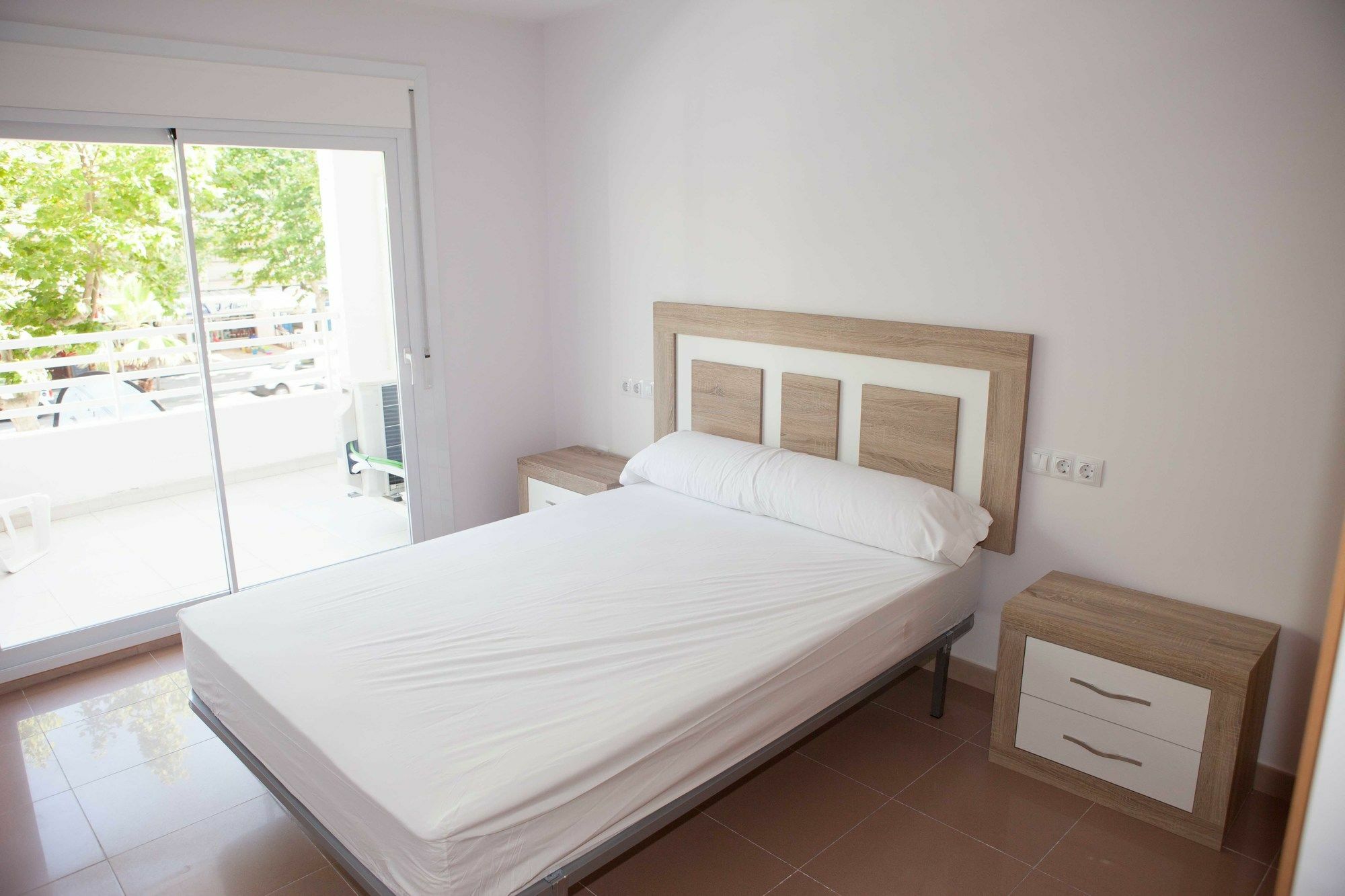 סאלו Costa Dorada Apartments מראה חיצוני תמונה