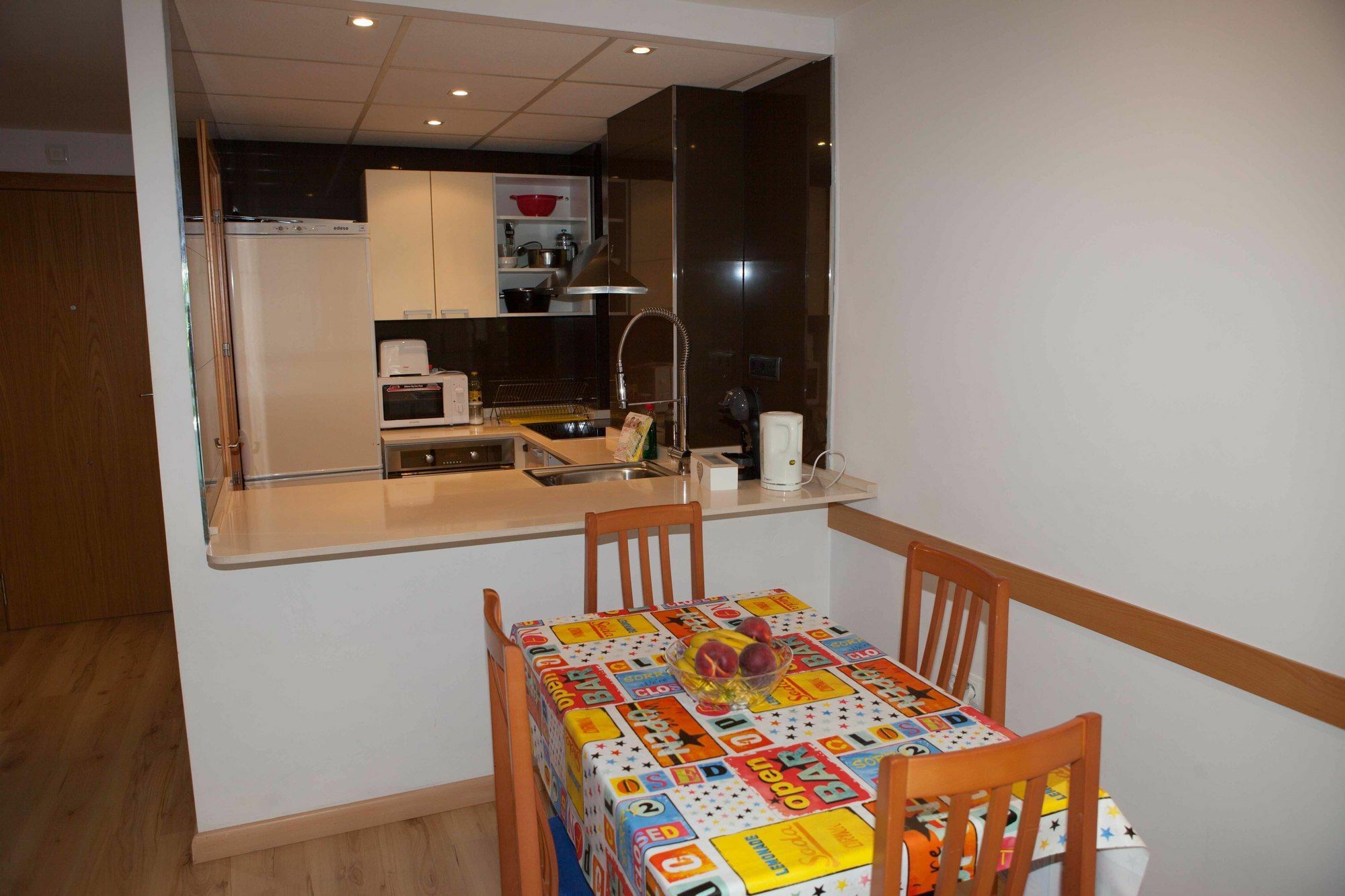 סאלו Costa Dorada Apartments מראה חיצוני תמונה